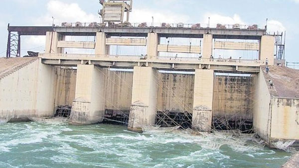 అక్రమ ప్రాజెక్టులుగా తీర్మానం