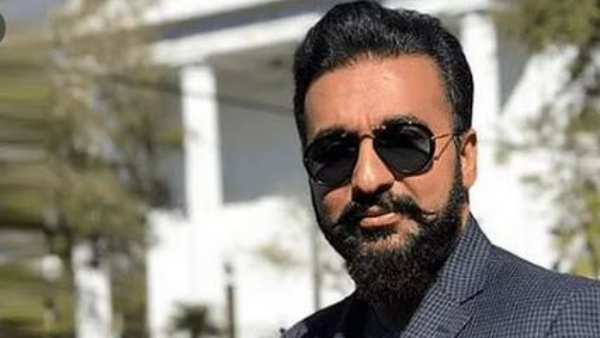హాటెస్ట్ సెలబ్రిటీల అశ్లీల కంటెంట్ .. యాప్ ను తొలగించిన గూగుల్ ప్లే స్టోర్, ఆపిల్ స్టోర్