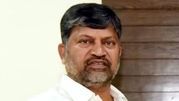 రమణతో సీఎం కేసీఆర్ మంతనాలు .. టీఆర్ఎస్ లో చేరేందుకు రమణ సుముఖత