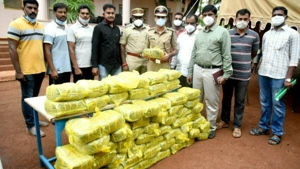 కరోనా దెబ్బ .. ఒకరికి కర్రీ పాయింట్ లో నష్టం , ఒకరికి ట్యాక్సీ బిజినెస్ లో నష్టం