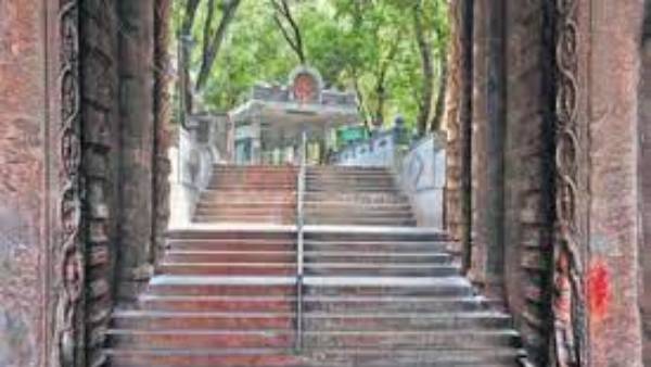 TTD has decides to continue the close the footsteps path from Alipiri to Tirumala another 2 months TTD has decides to continue the close the footsteps path from Alipiri to Tirumala another 2 months