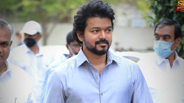 హీరోలు ఫ్యాన్స్ కు ఆదర్శంగా నిలవాలి
