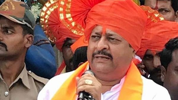సీఎంకు, కొడుక్కి తిట్లదండకం