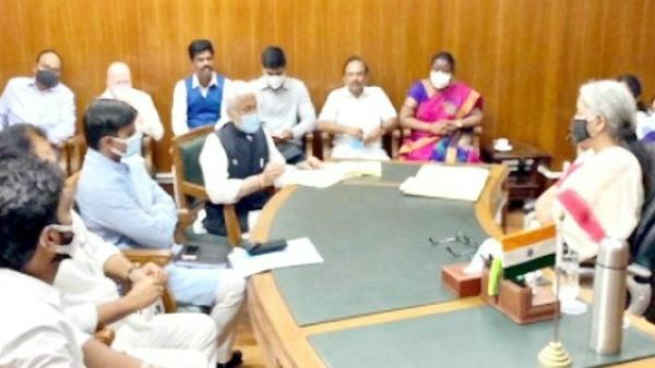 సజ్జల బ్రోకరేజీకి ప్రతిఫలం..