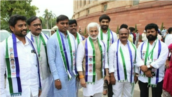 నీళ్లు, నిధులు, రుణాలు, హోదా..