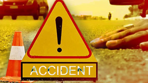 srikakulam four police killed on spot after lorry hits their vehicle srikakulam four police killed on spot after lorry hits their vehicle