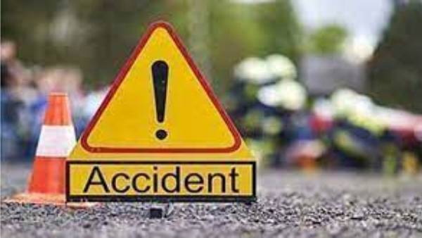 anantapuram road accident three killed after bolero and lorry collides anantapuram road accident three killed after bolero and lorry collides