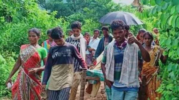 కనీస వసతులు కల్పించాలని అడవి బిడ్డల విజ్ఞప్తి