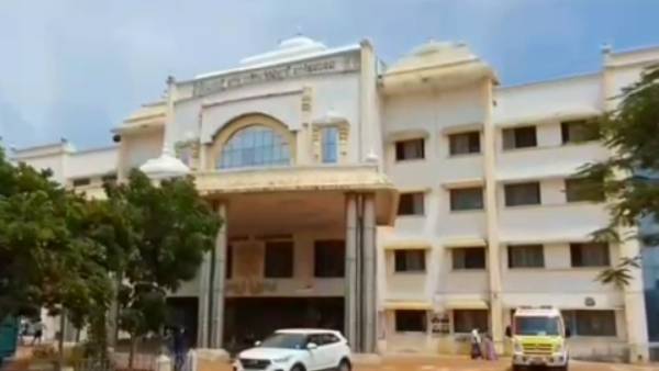 ప్రియుడు మారలేదు