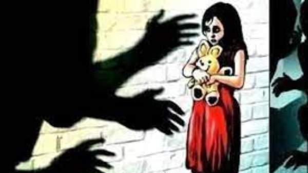 డబ్బు సహాయం చేసిన యువకులు