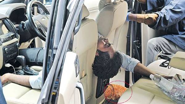 బెంగళూరులో అరెస్ట్
