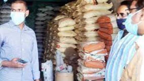 రెండు షాపులు సీజ్...