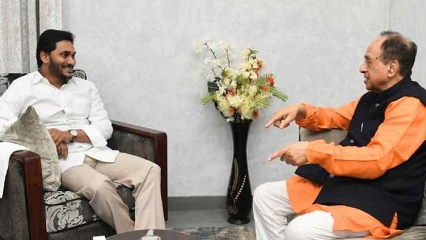 BJP mp subramanian swamy meets ap cm ys jagan in amaravathi BJP mp subramanian swamy meets ap cm ys jagan in amaravathi