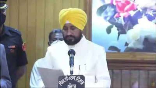 charanjit singh channi takes oath as 16th chief minister of Punjab charanjit singh channi takes oath as 16th chief minister of Punjab