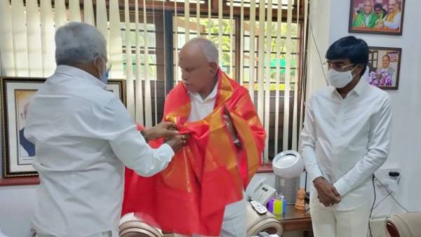 టీటీడీ చైర్మన్ కు సన్మానం