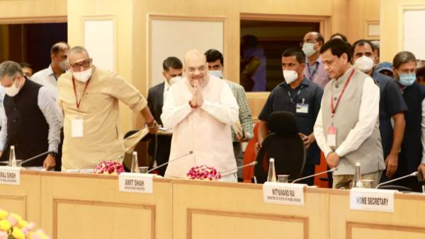 25 జిల్లాల్లో నక్సల్స్ అధిక ప్రభావం