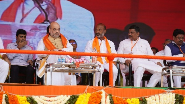 మోడీ, షాలకు తన ఆయుష్షూ కూడా ఇస్తానండూ బండి సంజయ్