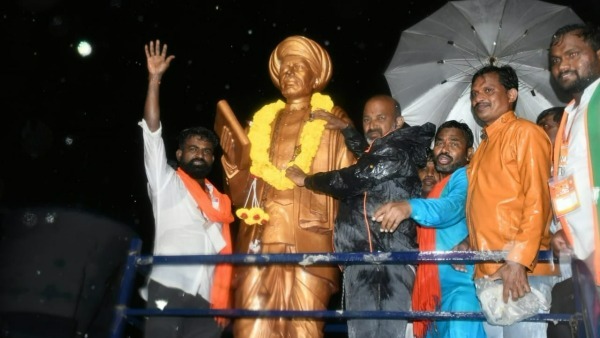 దళిత బంధు కొత్తేం కాదు.. మోడీ ‘స్టాండప్ ఇండియా’