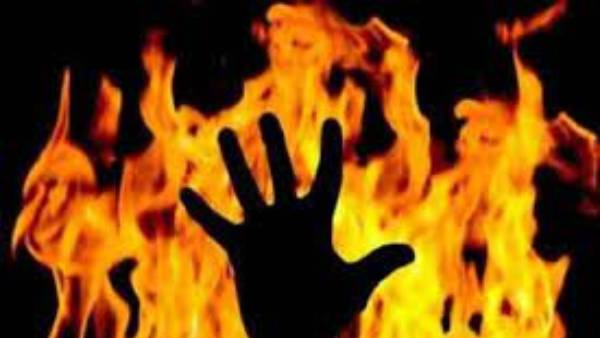 chit fund agent couple set fire to a shop and owner couple in hanamkonda chit fund agent couple set fire to a shop and owner couple in hanamkonda