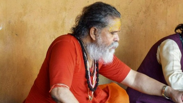 ఉరేసుకొని ఆత్మహత్య..?