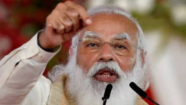 pm modi praises up chief minister yogi adityanath for his work towards development pm modi praises up chief minister yogi adityanath for his work towards development