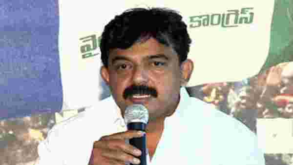 Tollywood producers and exhibitors announced support for govt decision on online tickets Tollywood producers and exhibitors announced support for govt decision on online tickets