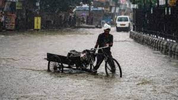పలు రైళ్ల రద్దు - దారి మళ్లింపు
