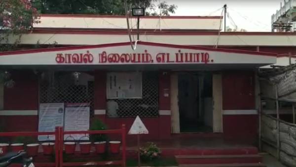 బస్సు కండెక్టర్ తో కాలేజ్ అమ్మాయి