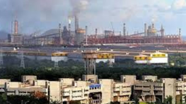 కేంద్రంలో సై.. రాష్ట్రంలో నై