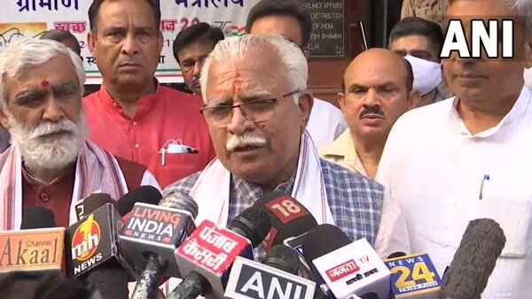 Water Cannons, Tear Gas Used on Farmers Protesting Outside Haryana CMs House; Kharif procurement to begin from Sunday in two states Water Cannons, Tear Gas Used on Farmers Protesting Outside Haryana CMs House; Kharif procurement to begin from Sunday in two states