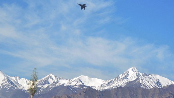 Uttarakhand: 11 Trekkers Dead, Massive Air Force Rescue Operation Underway for other trekkers Uttarakhand: 11 Trekkers Dead, Massive Air Force Rescue Operation Underway for other trekkers