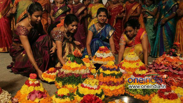 పాటలు