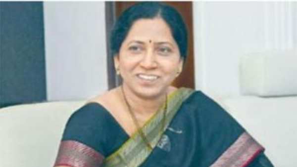 ఎన్నికల ప్రచారంలో ఈటల జమునకు నిరసన సెగ