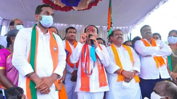 హుజురాబాద్ లో 300కోట్లు పంచారని ఈటల ఆరోపణ