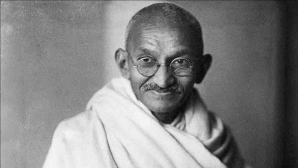 దేశ వ్యాప్తంగా గాంధీ జయంతి వేడుకలు .. జాతిపితకు ఘనంగా నివాళులు