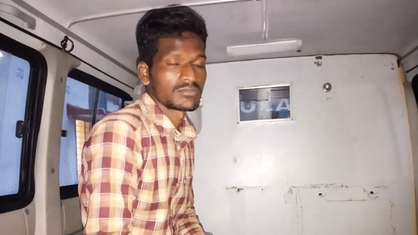 అక్రమ రవాణా అడ్డుకుంటే దాడులకు తెగబడుతున్న గంజాయి స్మగ్లర్లు