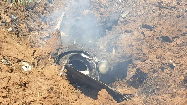 Indian Air Forces trainer aircraft crashes at Bhind in Madhya Pradesh, pilot injured Indian Air Forces trainer aircraft crashes at Bhind in Madhya Pradesh, pilot injured