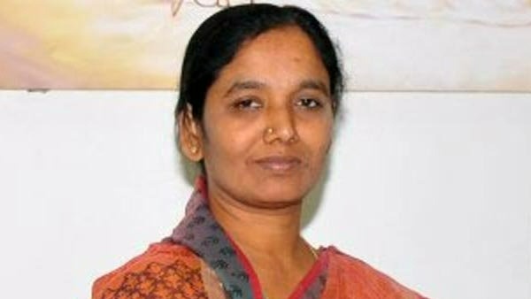 చంద్రబాబు ఇకనైనా మారాలన్న పరిటాల సునీత
