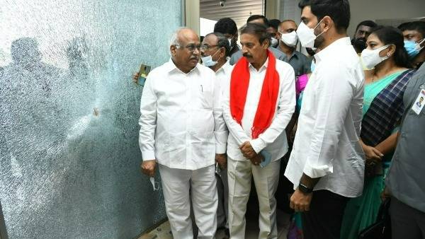 CPI AP State secretary Ramakrishna visits TDP Central Office at Mangalagiri in Guntur CPI AP State secretary Ramakrishna visits TDP Central Office at Mangalagiri in Guntur