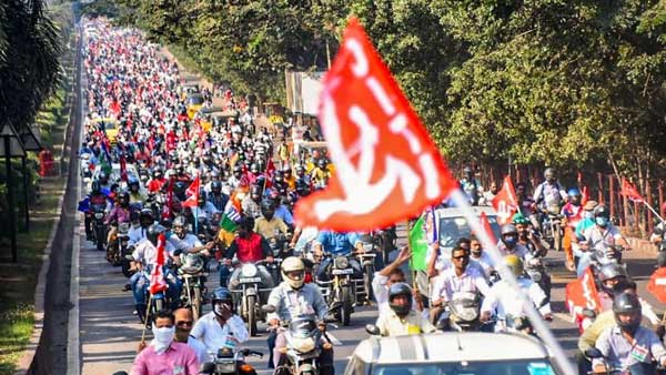 స్టీల్ ప్లాంట్ మెయిన్ గేట్ వద్ద ప్రారంభమైన దీక్ష