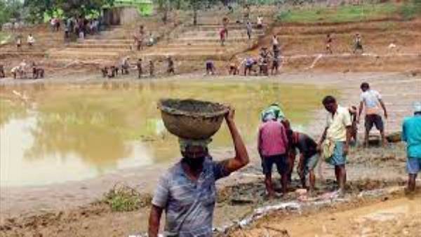 after states objections, centre withdraw order to split mnrega payments on caste lines, after states objections, centre withdraw order to split mnrega payments on caste lines,