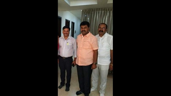 యడియూరప్ప పీఏకి షాక్ ఇచ్చిన ఐటీ శాఖ