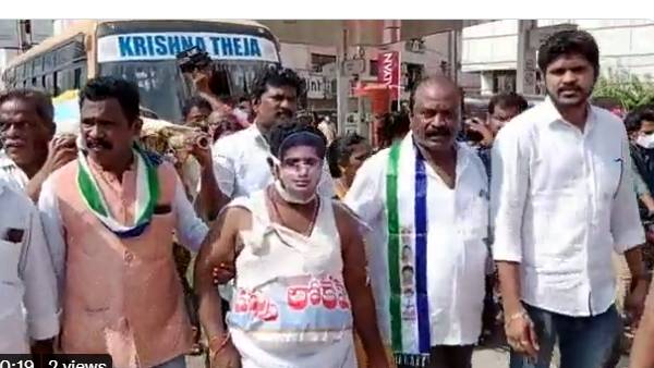 నారా లోకేష్ను బలవంతంగా రుద్దే ప్రయత్నం..
