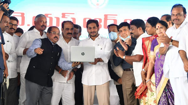 cm jagan launches second phase ysr asara scheme for dwakra women, key comments on tdp cm jagan launches second phase ysr asara scheme for dwakra women, key comments on tdp