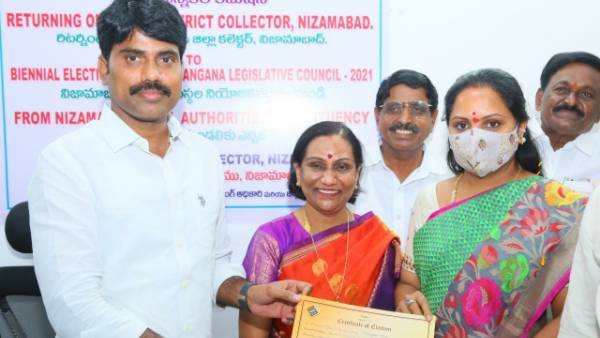 పెద్దల సభకు రెండోసారి.. కవిత పొలికల్ జర్నీ