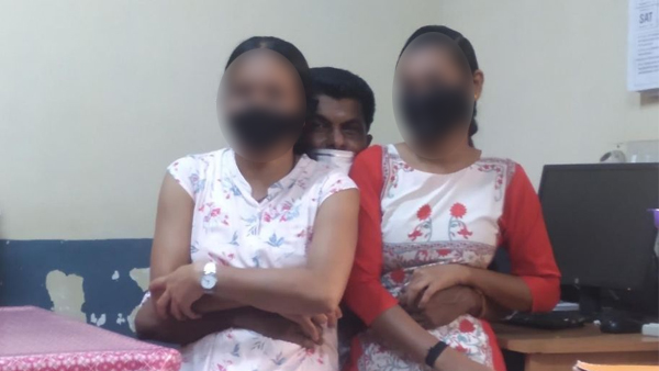 క్యాబిన్ లో డ్యాన్స్ లు, నడుం మీద చేతులు వేసి ?