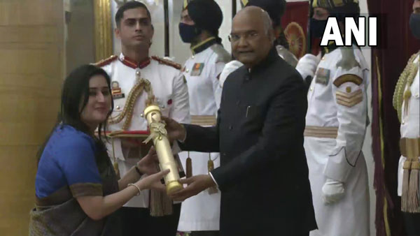 former union minister sushma swaraj awarded padma vibhushan posthumously former union minister sushma swaraj awarded padma vibhushan posthumously