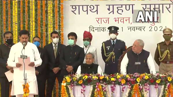 15 Ministers Take Oath In Rajasthan: Sachin Pilot ok with Ashok Gehlot act of reshuffle. 15 Ministers Take Oath In Rajasthan: Sachin Pilot ok with Ashok Gehlot act of reshuffle.