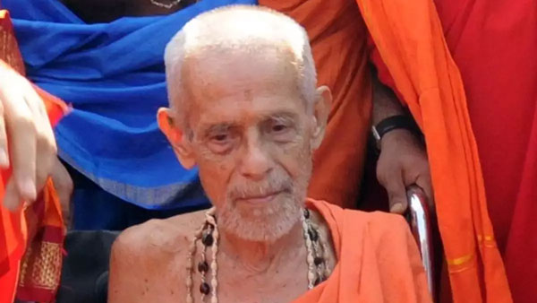 పేజావర్ స్వామీజీ అందరూ స్వామీజీలు లాగా కాదు