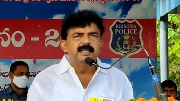 వరద బాధితులను ఆదుకుంటామన్న పేర్ని